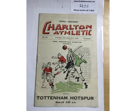 32/33 Charlton v Tottenham Football Programme: Dated 31 12 1932. No team changes but light fold. Good.