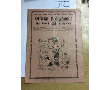 36/37 Tottenham v Newcastle United Football Programme: Fair condition League match dated 9 1 1937 with no team changes. Sligh