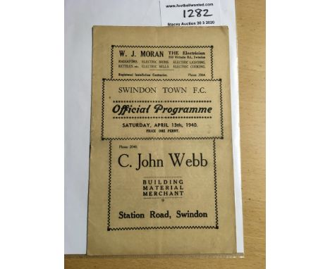 39/40 Swindon Town v Torquay United Football Programme: Excellent condition dated 13 4 1940. No team changes.