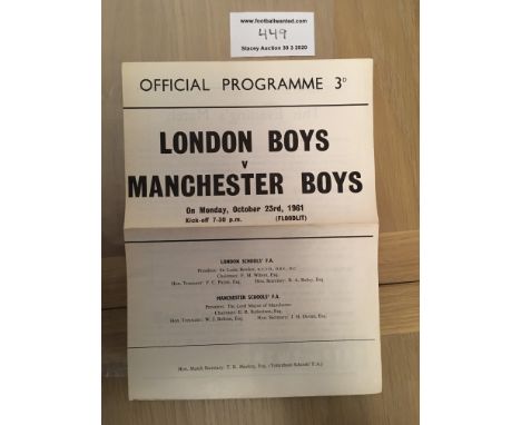 61/62 Tottenham Boys v Manchester Boys Football Programme: Dated 23 10 1961 played at White Hart Lane in excellent condition 