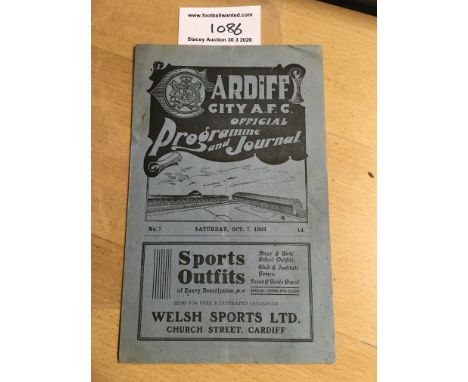 33/34 Cardiff City v Crystal Palace Football Programme: Dated 7 10 1933 in very good condition with no team changes. Division