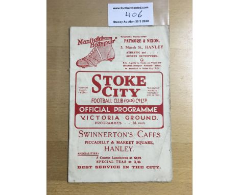 33/34 Stoke City v Tottenham Football Programme: Dated 2 4 1934. No team changes but light creasing. Fair/good.