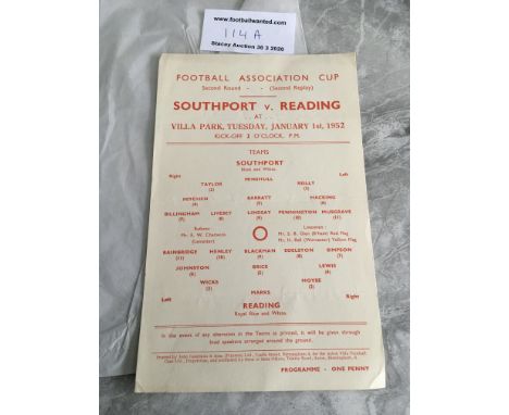 51/52 Southport v Reading 2nd Replay Football Programme: Played at Aston Villa on 1 1 1952. Single sheet has folding but no t