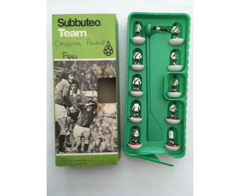 Subbuteo Football Boxed Teams: 7 different team groups with 3 lacking goalkeepers. Includes 5 from the 70s and 2 later. See o