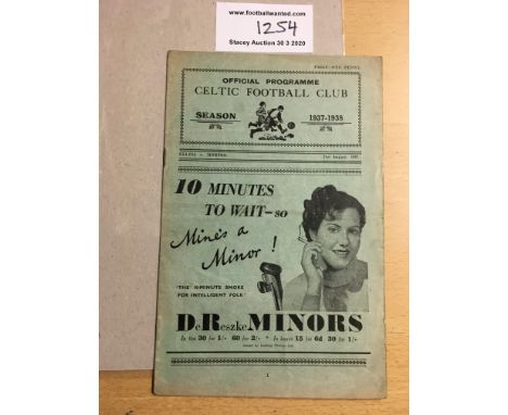 37/38 Celtic v Morton Football Programme: Dated 21 8 1937 in very good condition with no team changes. Light fold.