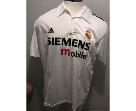 Zidane Signed Real Madrid Football Shirt: Short sleeve white home shirt clearly signed with genuine autograph of Zidane. Cham