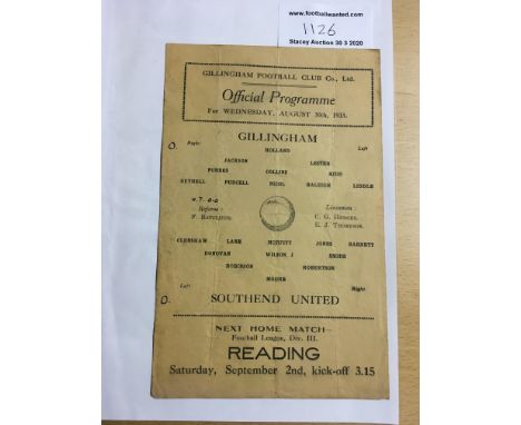 33/34 Gillingham v Southend United Football Programme: Single sheet dated 30 8 1933 with score and folding but no team change