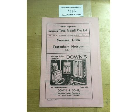 45/46 Swansea Town v Tottenham Football Programme: Dated 20 10 1945 with no team changes but score and scorers noted on team 