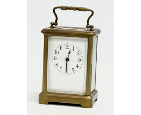 A Mid/Late 19th Century French brass carriage clock. With key. 