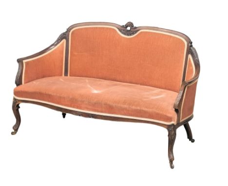 A Late 19th Century / Early 20th Century mahogany sofa on Cabriole legs. 138x67x89cm 