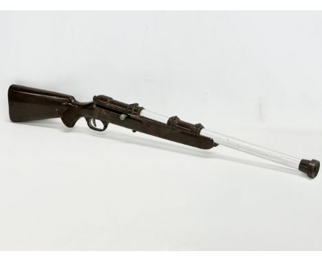 A vintage Mettoy rifle. 89cm 