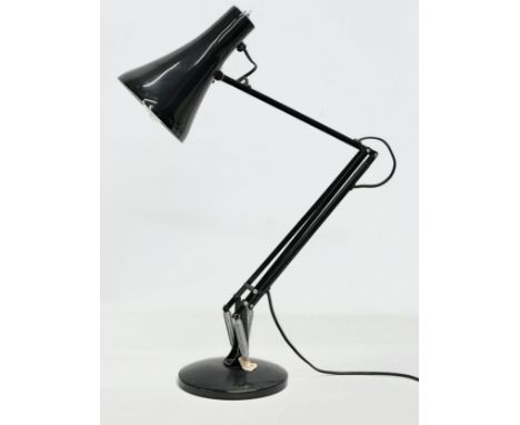 A vintage Anglepoise Lighting LTD model 90 desk lamp. 