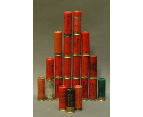 23 collectors cartridges from provincial Scottish makers from Caithness, Montrose, Dundee, Hamilton, Perth, etc.  SHOTGUN LIC