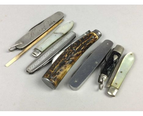 GROUP OF SILVER, SILVER BLADED AND OTHER PEN KNIVES,one silver bodied, two mother of pearl with silver blades, the remainder 