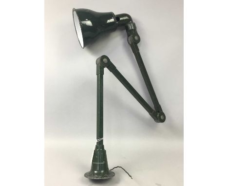 WALL MOUNTING INDUSTRIAL LAMP