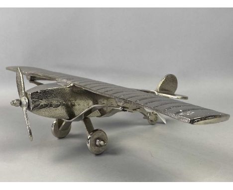 DESK TOP MODEL OF THE SPIRIT OF ST. LOUIS MONOPLANE FLOWN BY CHARLES LINDBERGH,of modern manufacture, purchased in an Art Dec