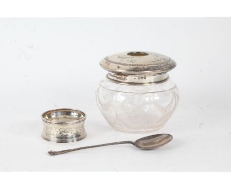 Silver, various dates and makers, to include dressing table pot with clear glass base, napkin ring and teaspoon, weighable si