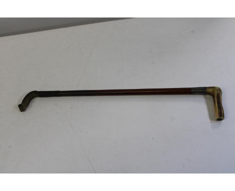 A vintage horn handled riding crop 