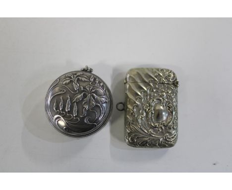 A white metal vesta case &amp; lidded snuff box 