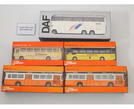 A group of TEKNO vintage European outline buses and coaches - VG in G/VG boxes (5)