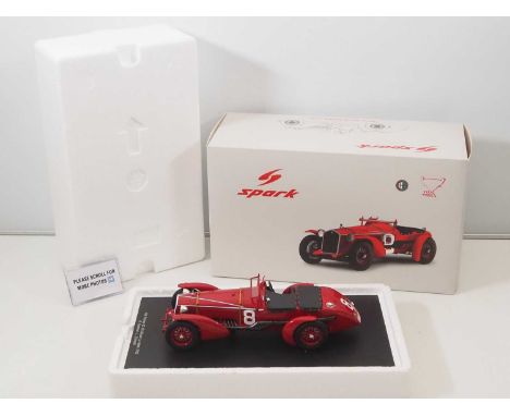 A SPARK 1/18 scale handbuilt resin Alfa Romeo 8C No,8 Winner Le Mans 1932 race car - VG/E in VG box