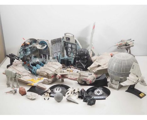 Star Wars : A large quantity of vintage 90'S Hasbro / Galoob / Micro Machines  etc Star Wars toys and figures to include 2 ty