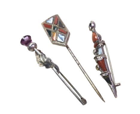 SCOTTISH AGATE DIRK BROOCH, along with a shield stick pin and an amethyst thistle broochQty: 3