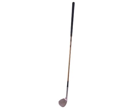 GROUP OF VINTAGE GOLF CLUBS, including woods and irons