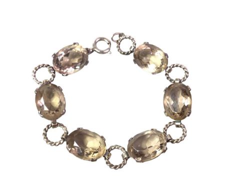 COLLECTION OF SILVER AND WHITE METAL JEWELLERY, ALONG WITH A SILVER COMPACT including a Scottish silver dress stone bracelet,
