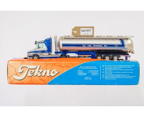 Manufacturer  - Tekno | Description - Scania T164L - V8 480 Torpedo Silo Trailer - Van Bentum | Stock Code - 53645 | Notes - 