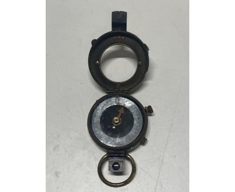 A WW1 Verner's Pattern military compass dated 1917 by made by French Limited (F-L) dated 1917 