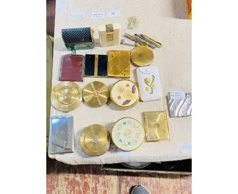 A job lot of ladies vintage compacts including Margaret Rose, Craft Alpaca Silver and Kigu etc 