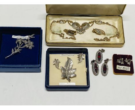 A selection of vintage Marcasite costume jewellery 