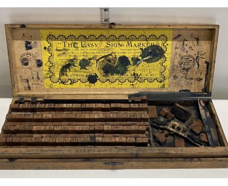 A vintage wooden cased printing block set 'The Easy Sign Maker' 
