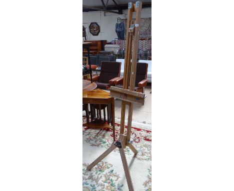 A Windsor & Newton artist's easel