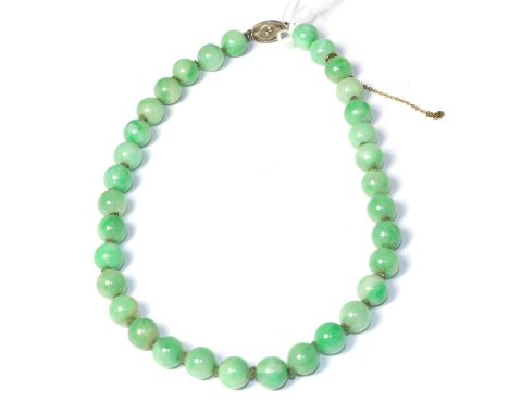 A jade bead necklace 49.42g gross