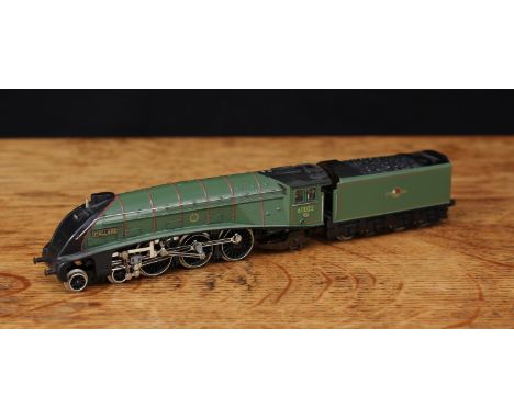 Trix Minitrix N Gauge (1:160 scale) N.211 BR Class A4 "Mallard" 4-6-2 locomotive and eight wheel tender, BR green livery, No.