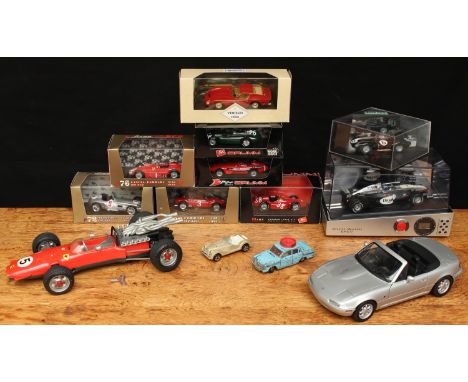 Brumm and Brumm Oro (Italy) 1:43 scale models, comprising R72 Mercedes W196 HP295 1954, perspex cased with box; R76 Lancia-Fe