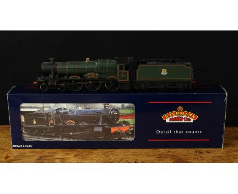 Bachmann Branch-Line OO Gauge 31-778 modified hall "Wraysbury Hall" 4-6-0 locomotive and six wheel tender, BR green livery, N
