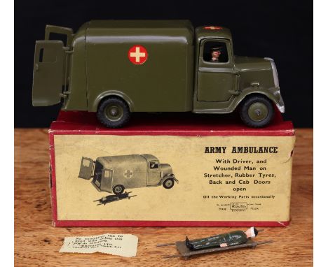 W Britain (Britains) No.1512 Army Ambulance, green body with black rubber tyres, seated driver figure, rear opening doors rev