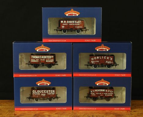 Bachmann Branch-Line OO Gauge wagons, Bachmann Collector's Club models, comprising 37-2010K seven plank end door wagon 'R.Y.P