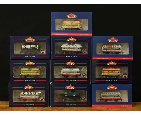 Bachmann Branch-Line OO Gauge tank wagons, comprising 37-2015K 14-ton tank wagon 'Dorman Long', boxed; 37-650K 14-ton tank wa