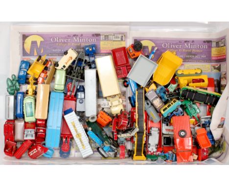 2 trays containing a qauntity of mixed boxed and loose diecast, mixed manufacturers to include MOY, Lesney, Budgie, Corgi and