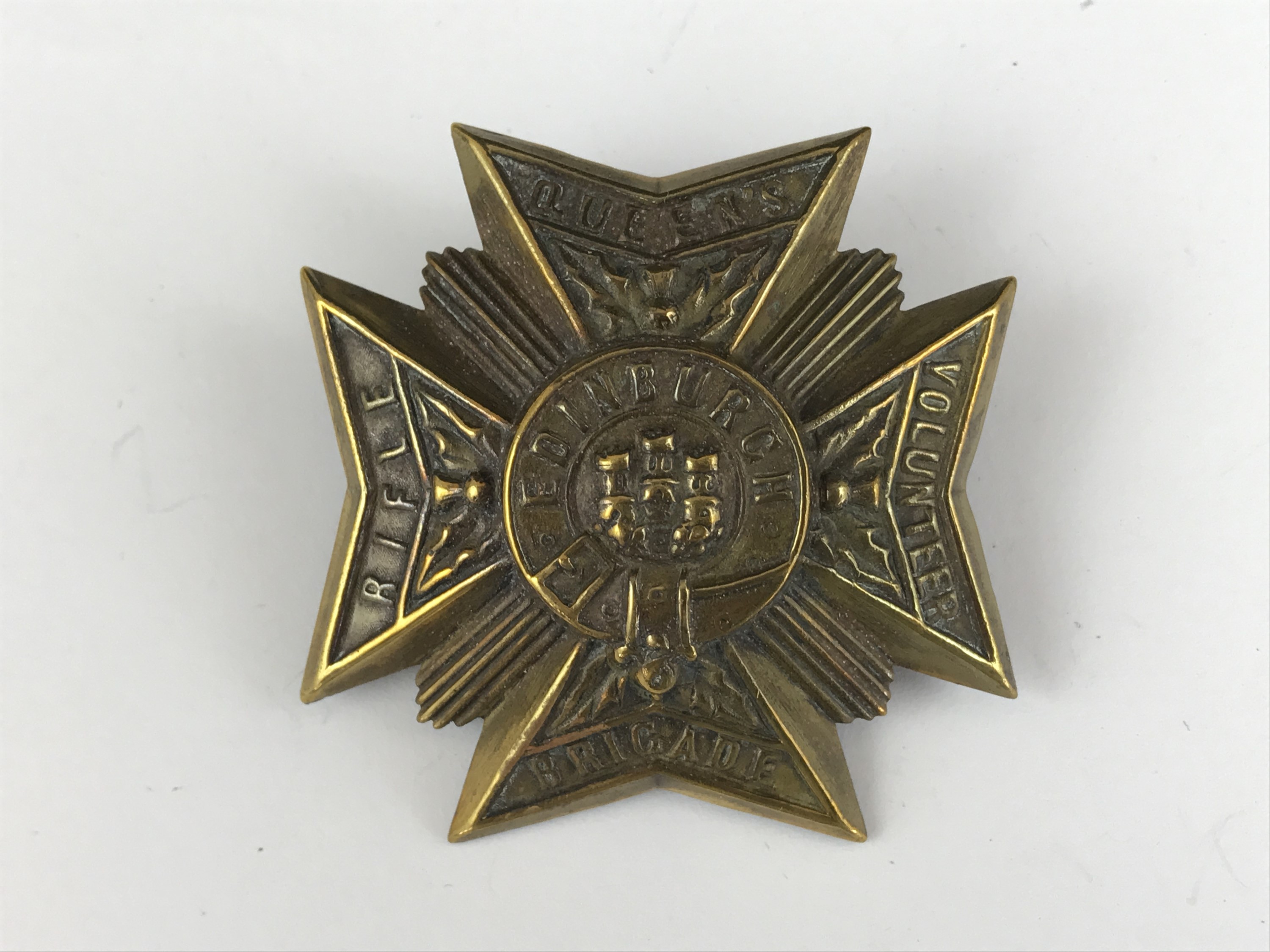 A Queens Edinburgh Rifle Volunteer Brigade cap badge