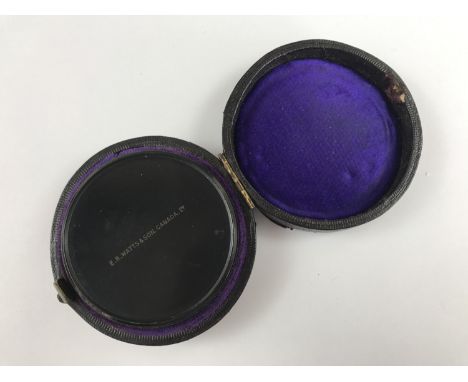 A late 19th / early 20th Century surveyor's pocket optical square sight by E R Watts & Son, Canada Ltd, in fitted case, 5.5 c