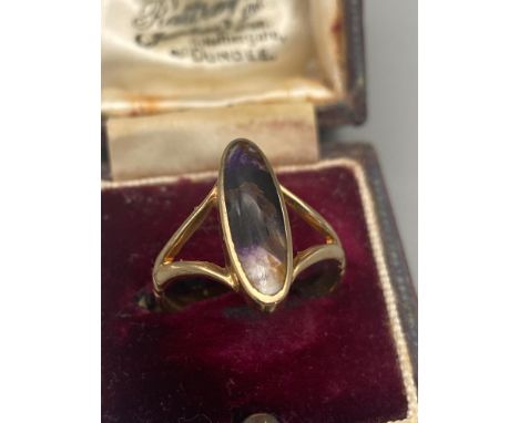 Antique ladies 9ct gold ring set with a large oval Blue John gem stone. Ring size Q, [Weighs 3.20grams] Comes with antique je