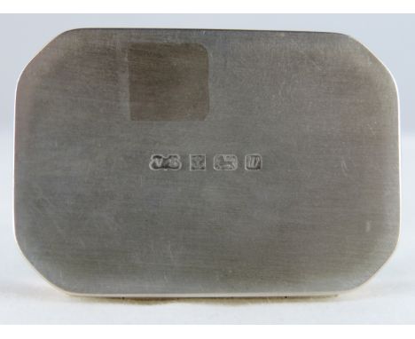 A silver & 'cold' enamel resin silver box, Birmingham 1997, the cover with a print beneath resin of an amorous couple, 4.5 cm