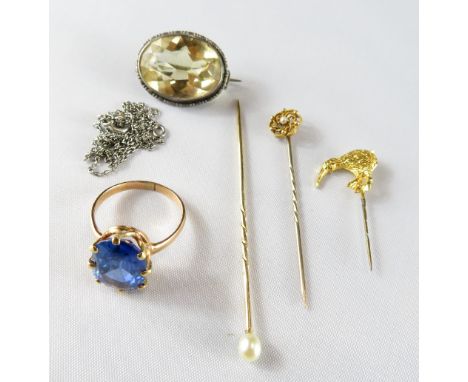 A blue stone ring; two stick pins; a stone set brooch; a chain & a Kiwi pin  