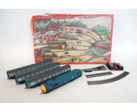 BOXED HORNBY INTER CITY RAILWAY SET
comprising an engine and three carriages, track and a battery controller 