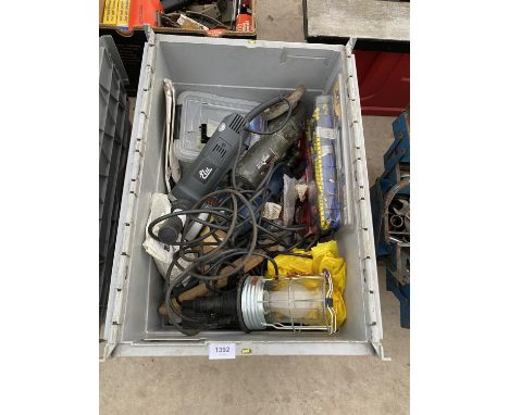 A BOX OF ASSORTED TOOLS TO INCLUDE TWO GRINDERS AND A DRILL ETC 